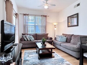 Stadtwohnung, 4 Schlafzimmer | Wohnbereich