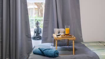 1 bedroom, laptop workspace, blackout curtains, soundproofing