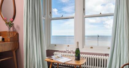 Astondene, East Cliff