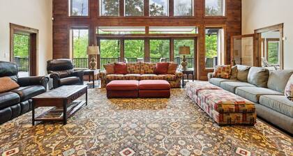 Luxury Lodge Sleeps 26 Comfortably at Sapphire Valley Resort