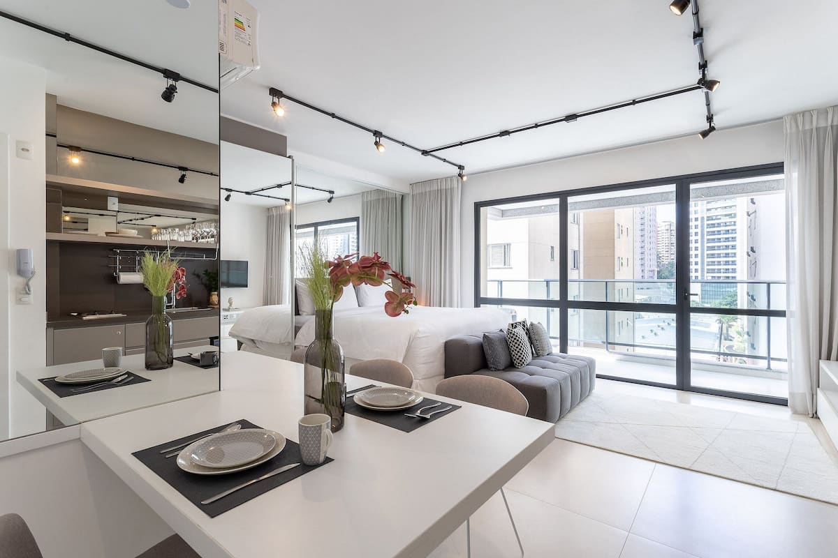 Elite Studio | 1 bedroom, iron/ironing board, free WiFi, bed sheets