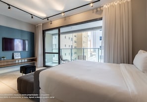 Iron/ironing board, free WiFi, bed sheets, wheelchair access - Upper Itaim by Viva - Prédio completo com piscina no Itaim Bibi próximo a Faria Lima (São Paulo)