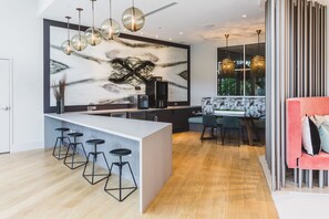 Interior detail - Tucker at Palmer Dadeland Miami (Miami)