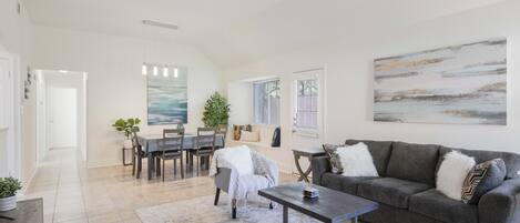 House, Multiple Beds, Kitchen, Garden View | Living area | TV