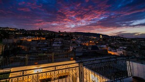 Superior Quadruple Room | Terrace/patio - Riad Qamar Fez (Fes)