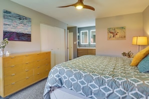 Apartment (2 Bedrooms) | Interior - 1/2 Mi to Lake Dillon: Mtn-view Condo in Frisco (Frisco)