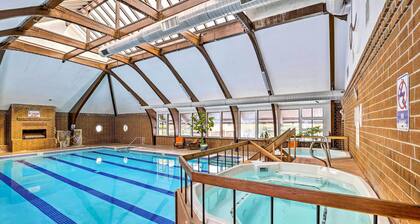 1/2 Mi to Lake Dillon: Mtn-view Condo in Frisco