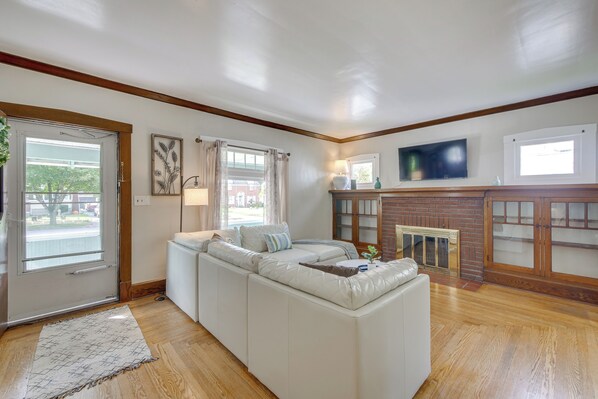 House (2 Bedrooms) | Interior
