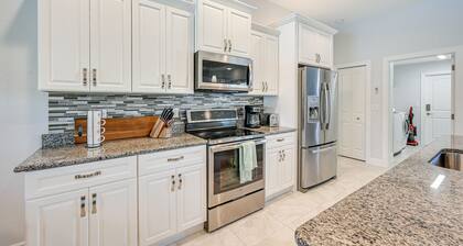 Marco Island Home w/ Heated Pool + Screened Lanai!