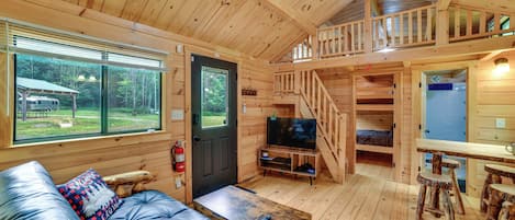 บ้านพัก (2 Bedrooms) | ด้านหน้าที่พัก