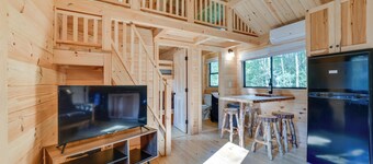 Catskills Tiny Home Cabin: Surrounded by Nature!