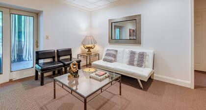 Cozy Cockeysville Retreat w/ Furnished Deck!