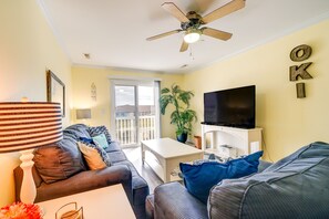 Leilighet (2 Bedrooms) | Oppholdsområde | TV