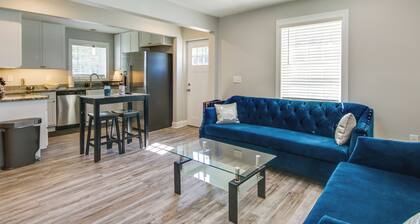 Updated Home - Walk to Salisbury University!