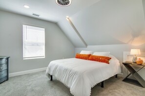 House (4 Bedrooms) | Interior - Updated Home - Walk to Salisbury University! (Salisbury)