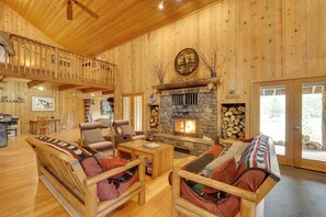 House (1 Bedroom) | Interior