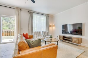 Interior - Charming Navarre Townhome: 5 Mi to Beach! (Navarre)