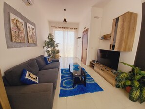 Smart TV - Luxury Penthouse with Private Pool (K. Abela)