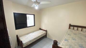 1 chambre, fer et planche Ă  repasser, accĂšs Internet