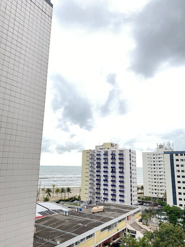 Exterior - Foot in the Sand Ocean Beach (Praia Grande)