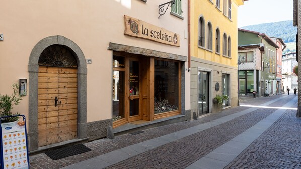 Exterior detail - Roma 87 - One Bedroom Apartment, Sleeps 2 (Bormio)