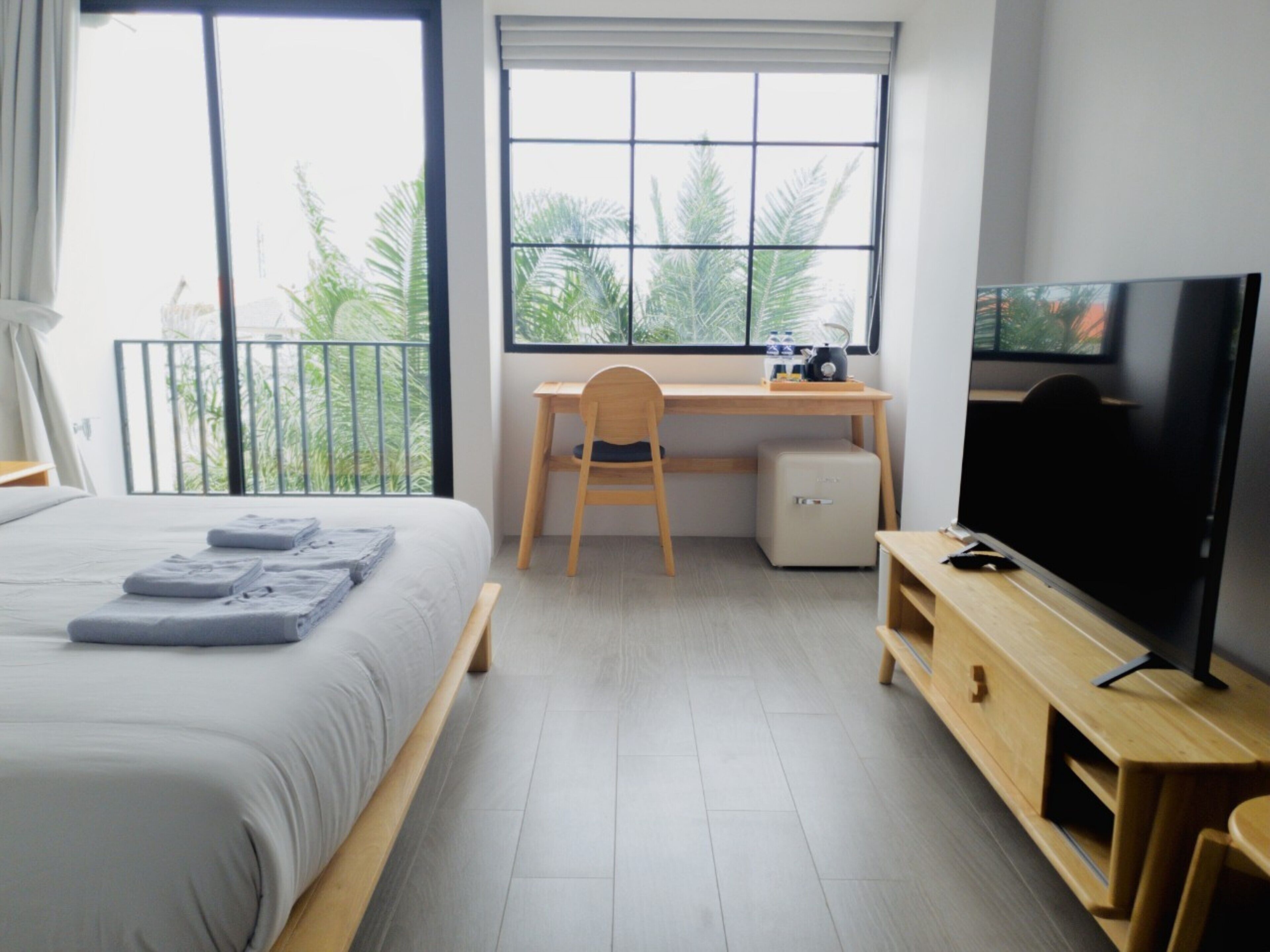 Vierbettzimmer, 2 Schlafzimmer | Allergikerbettwaren, Schreibtisch, Verdunkelungsvorhänge