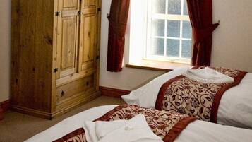 2 chambres, lit parapluie, Wi-Fi, draps fournis