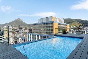 Outdoor pool - The Tokyo 307 (Cape Town)