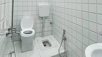 Executive-sviitti | Kylpyhuone | Ilmaiset hygieniatuotteet, tohvelit