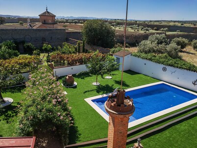 Wide Casa Rural for to 16 persons, ideal for family and friends with games room.