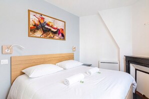 2 Schlafzimmer, Schreibtisch, Bügeleisen/Bügelbrett, Internetzugang