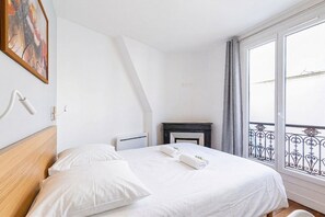 2 Schlafzimmer, Schreibtisch, Bügeleisen/Bügelbrett, Internetzugang