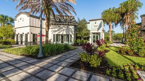 Exterior - Sapphire Hideaway at The Enclaves (Davenport)