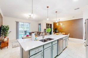 Interior - Beautiful sun-inspired home in Champions Gate Community with resort amenities (Davenport)