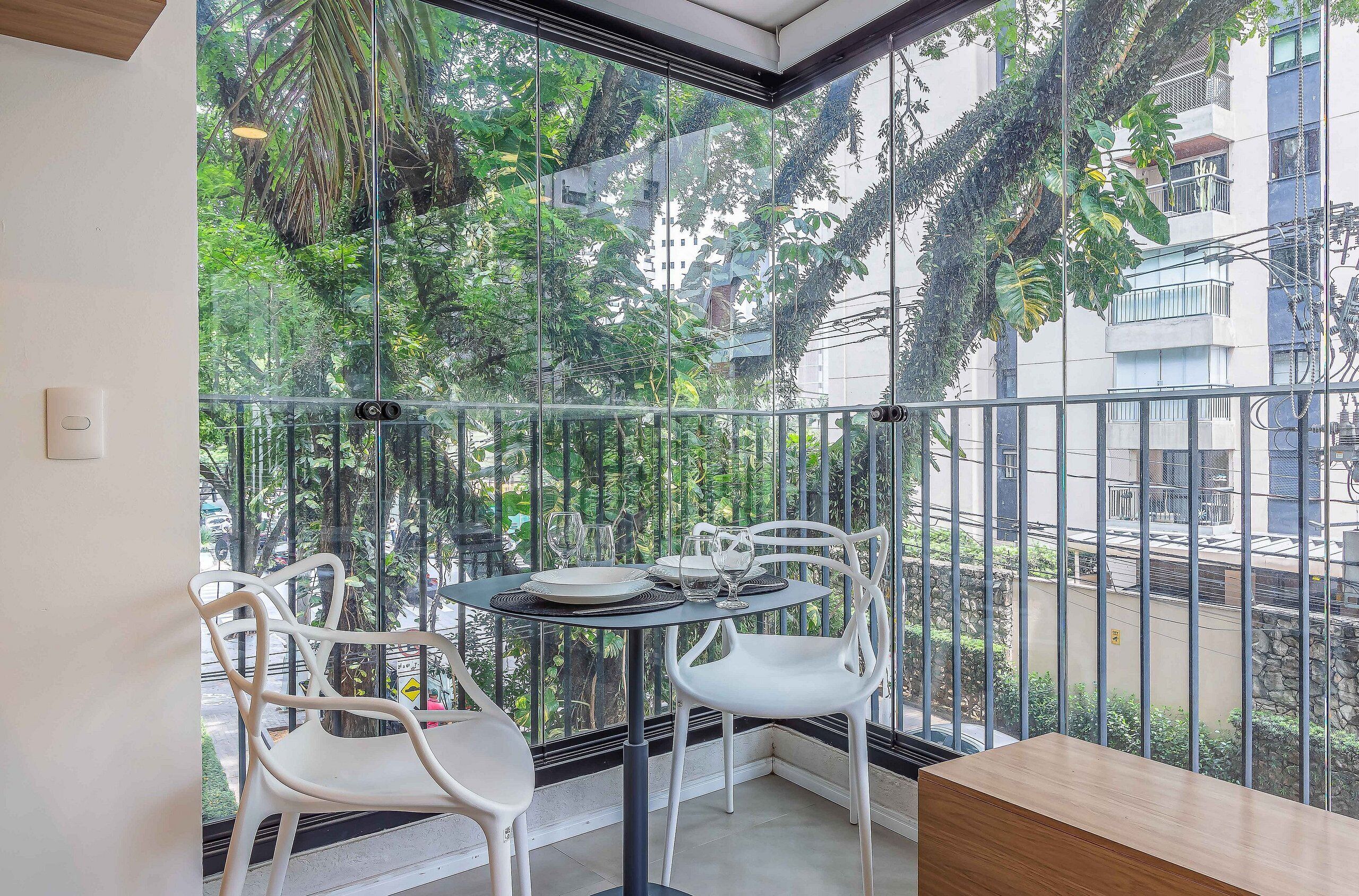 Deluxe Studio | Dining