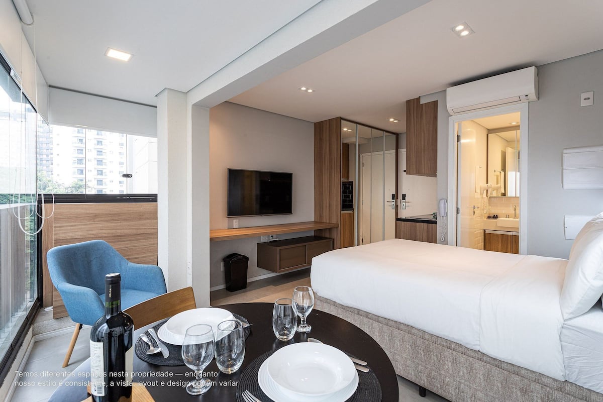 Basic-Studio | Bügeleisen/Bügelbrett, kostenloses WLAN, Bettwäsche