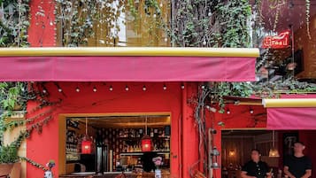 Standaard studio | Buiten dineren