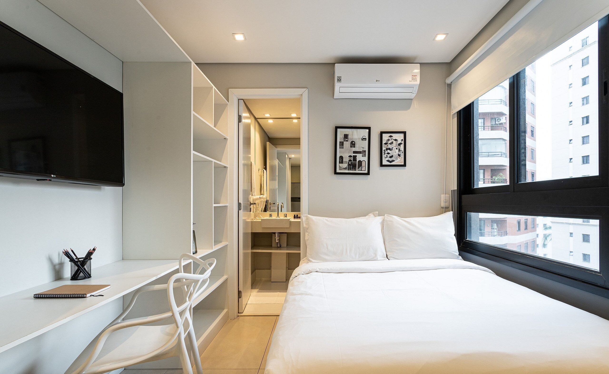 Basic Studio | Iron/ironing board, free WiFi, bed sheets