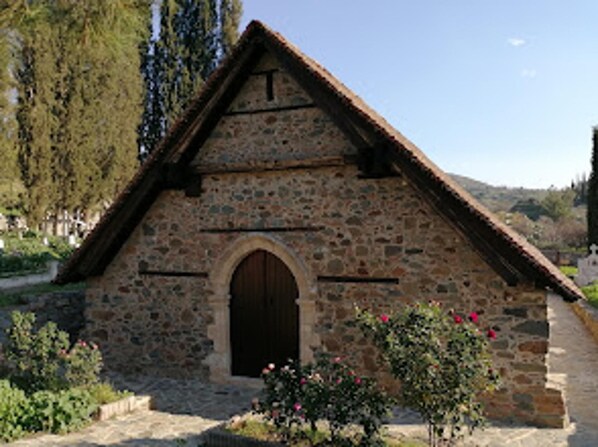 House | Exterior - Beautiful 3 Bedr House in Arakapas With Fireplace (Arakapas)