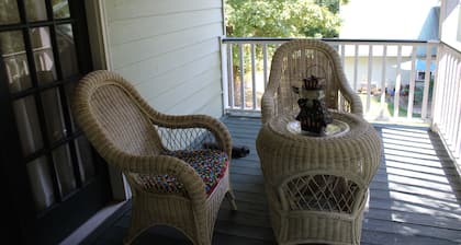 Shalom Chalet