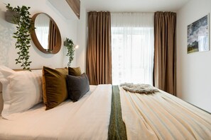 1 chambre, bureau, fer et planche à repasser, Wi-Fi