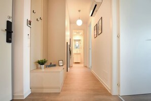 Interior - ELEGANCE | Cloud9 Modern Apt (Bucharest)