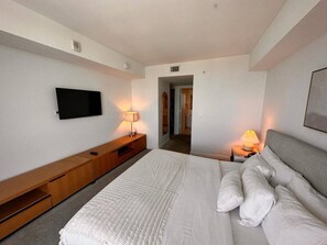 1 chambre, bureau, fer et planche à repasser, Wi-Fi