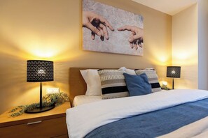 1 室のベッドルーム、デスク、アイロン / アイロン台、WiFi