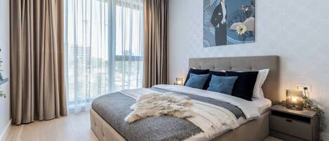 1 makuuhuone, työpöytä, silitysrauta/-lauta, Wi-Fi