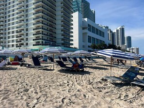 Beach nearby - Amazing Miami apartment with beautiful views (Hallandale Beach)