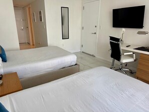 1 غرفة نوم ومكتب ومكواة/لوح كي وواي فاي مجانًا