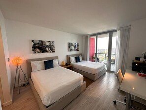 1 chambre, bureau, fer et planche à repasser, Wi-Fi