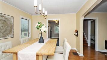 House, Multiple Beds, Kitchen | Dining