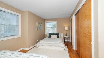 3 bedrooms, individually decorated, individually furnished, free WiFi